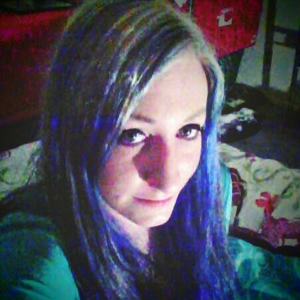 Meet your Posher, Niki